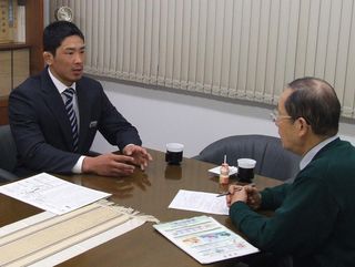 齋川　取材中
